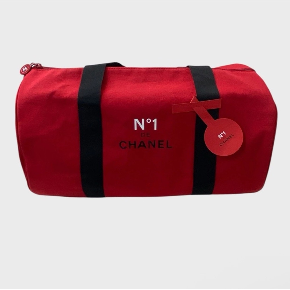 Chanel Red and Black Duffel Bag with Durable Design(54)